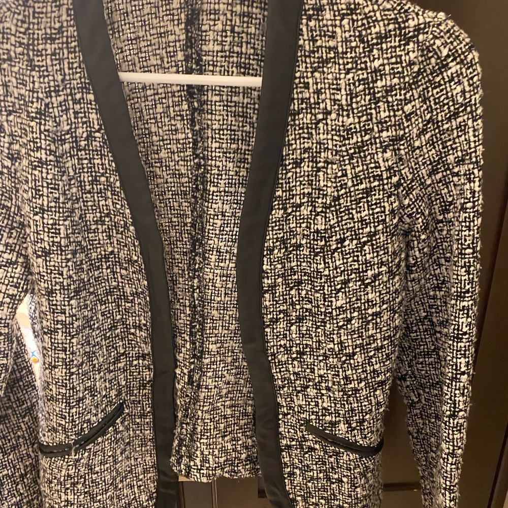 Tweed jacket - no size but fits small - faux leather detailing - faux pockets